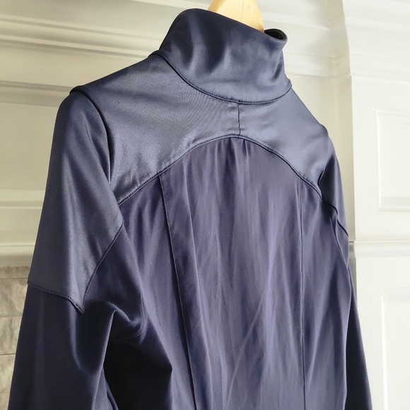 ALO Yoga Foundation Zip Performance Jacket Contouring Sleek Navy Blue M Medium - Picture 5 of 8